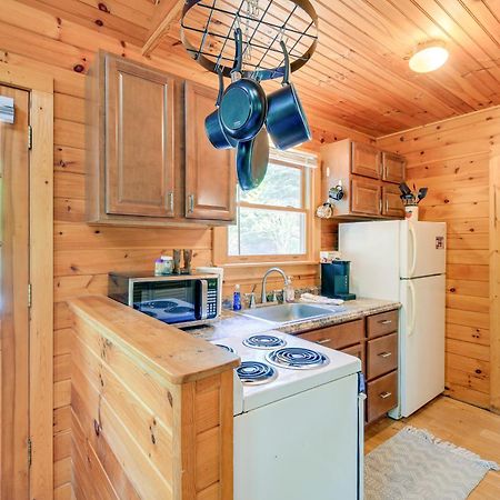Quaint Blue Ridge Cabin Rental With On-Site Stream! Sparta Экстерьер фото