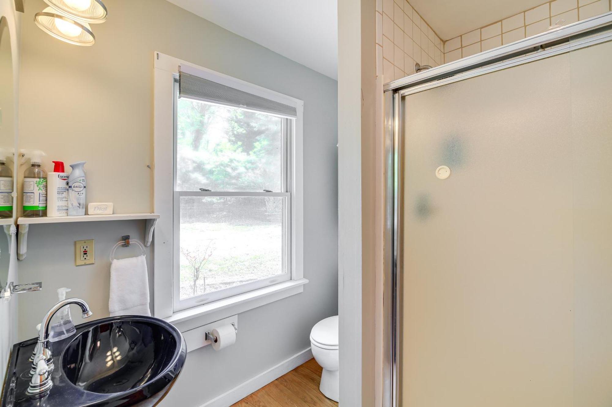 Quaint Blue Ridge Cabin Rental With On-Site Stream! Sparta Экстерьер фото