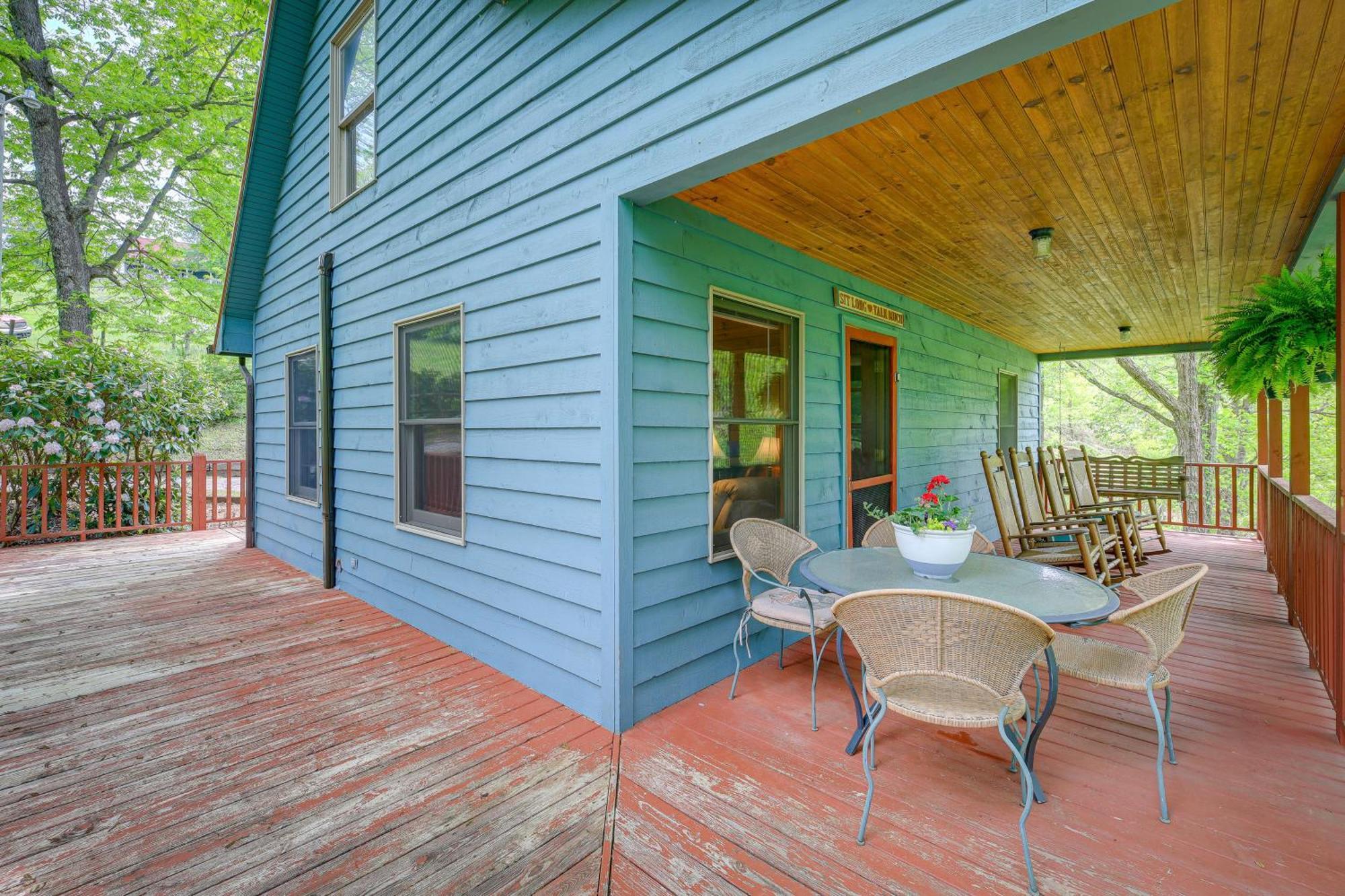 Quaint Blue Ridge Cabin Rental With On-Site Stream! Sparta Экстерьер фото